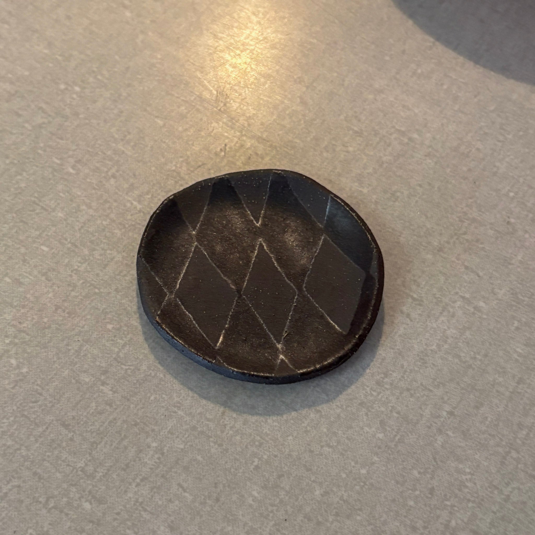 Dark Diamond 2 Small Dish