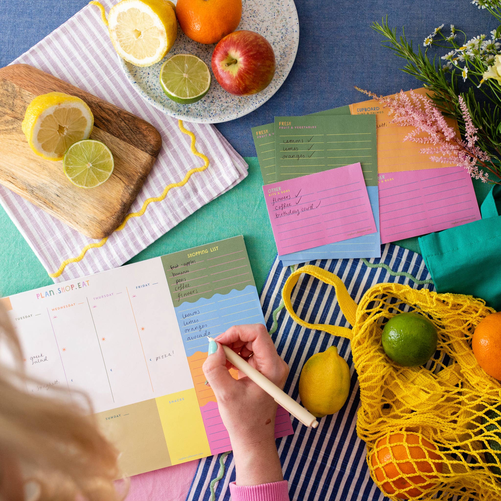 Weekly Food Planner with Tear-Off Shopping List