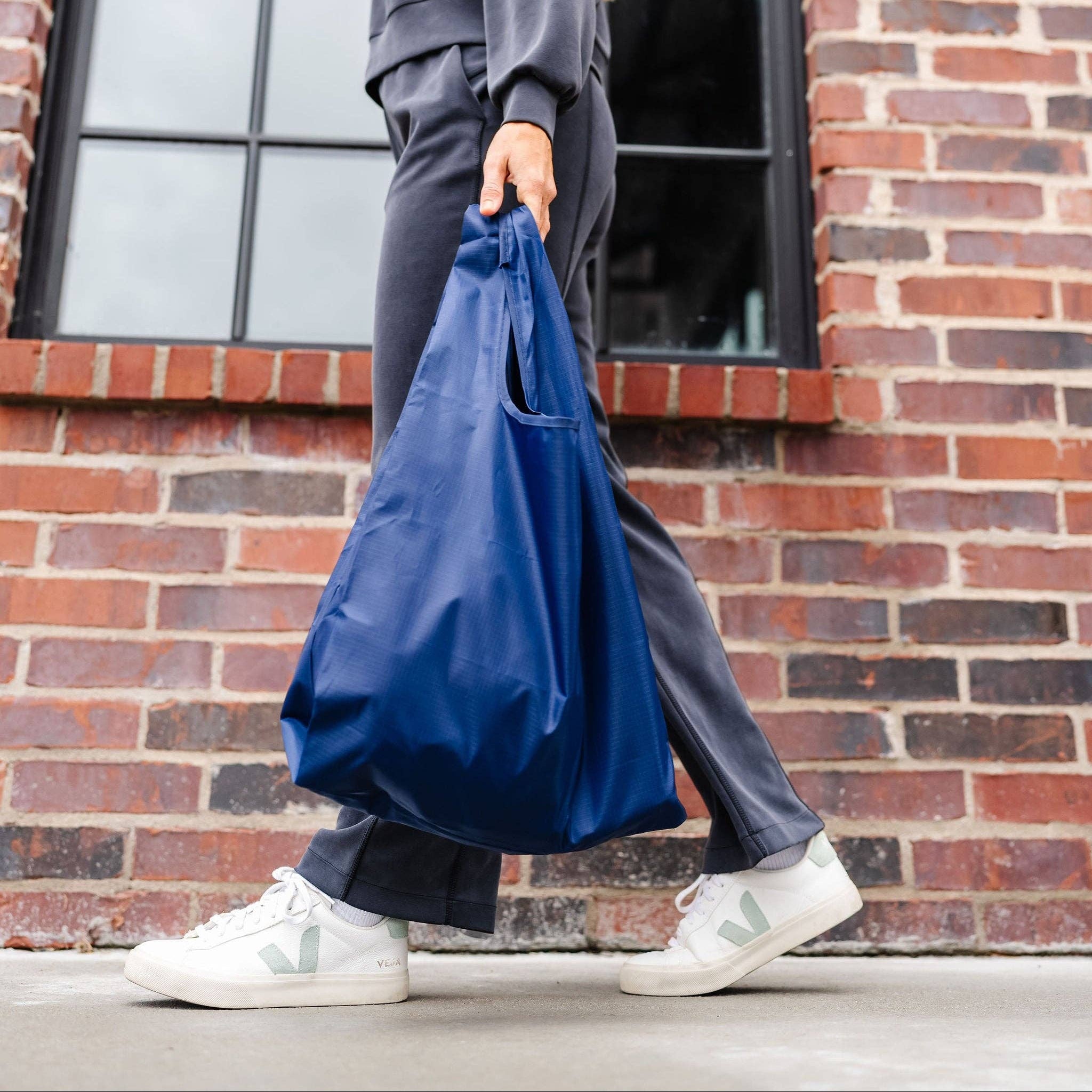 Ryan Daily shopper