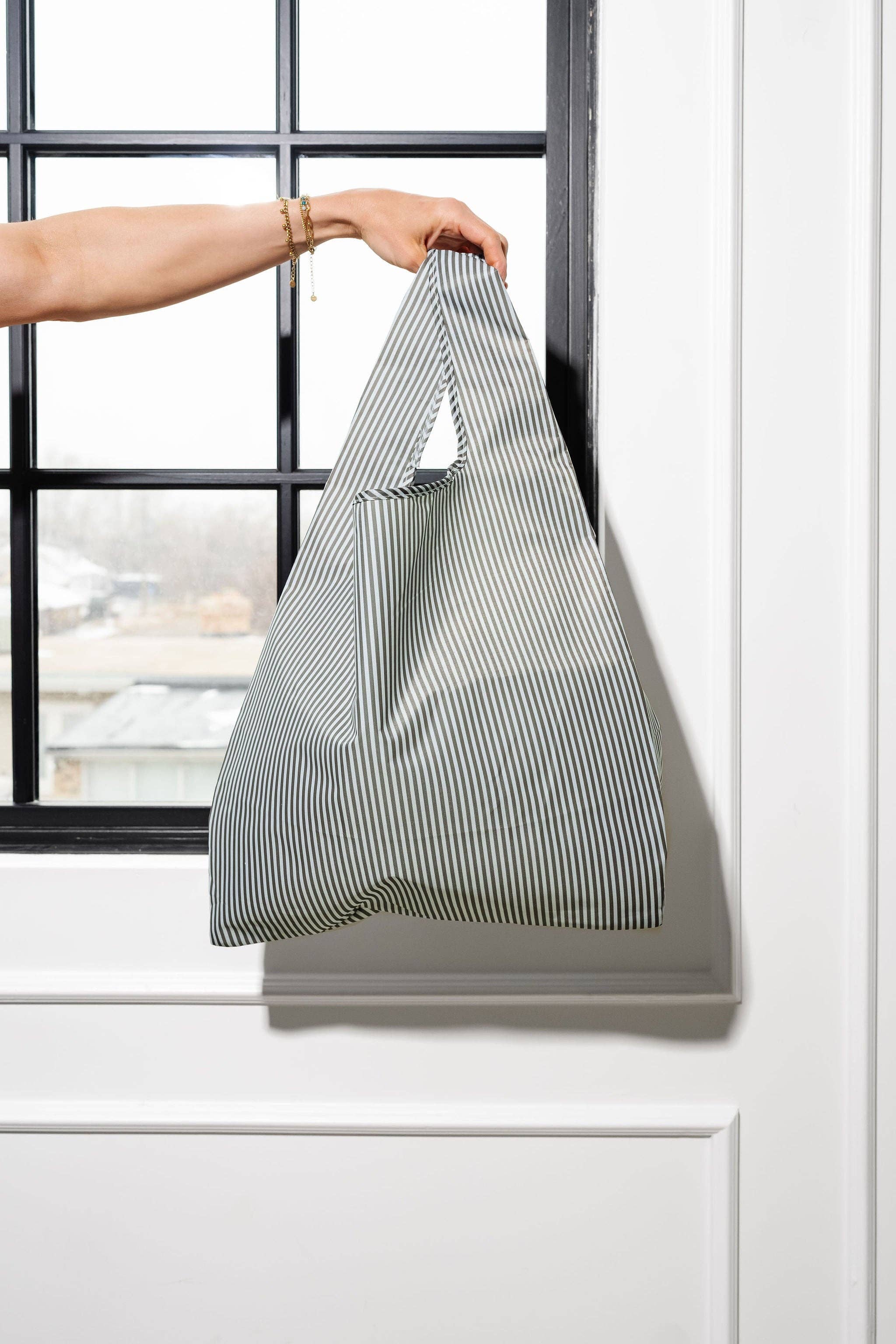 Vickie Daily Shopper