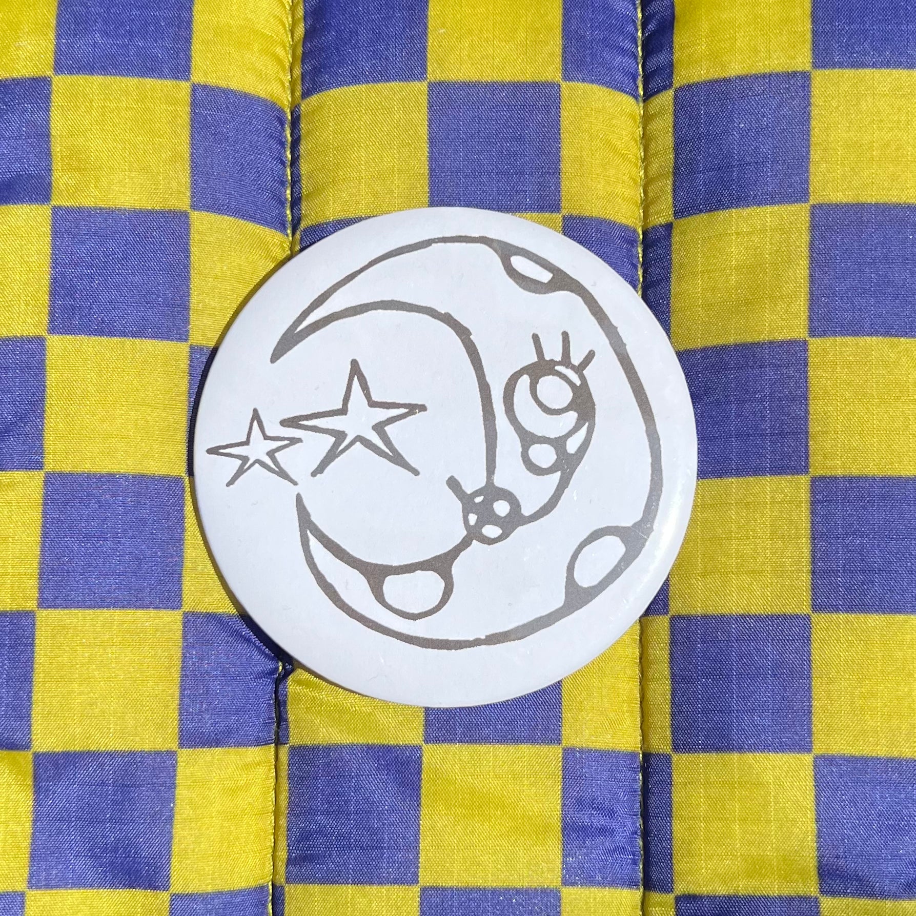 moon button