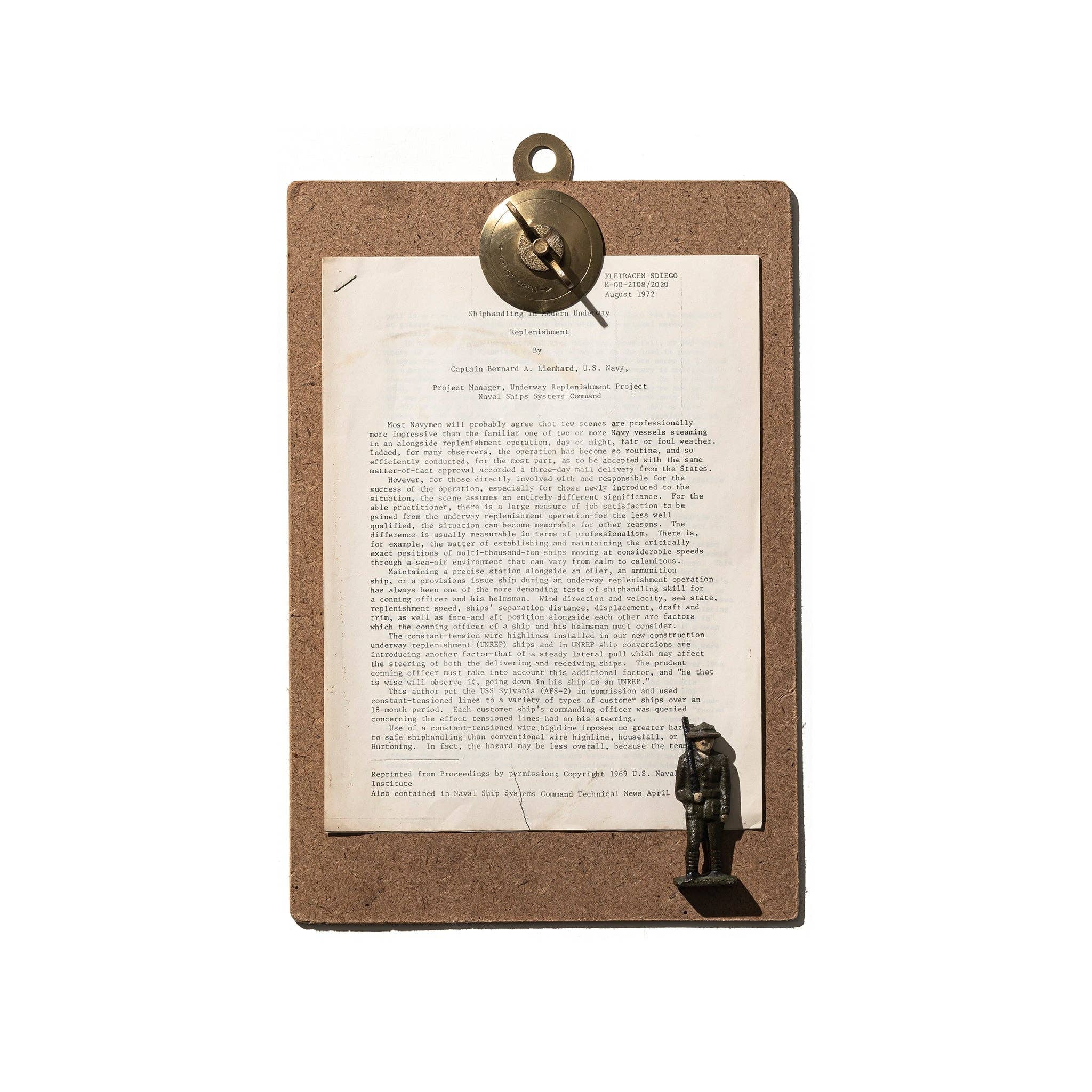 SCREW CLIPBOARD [A4]